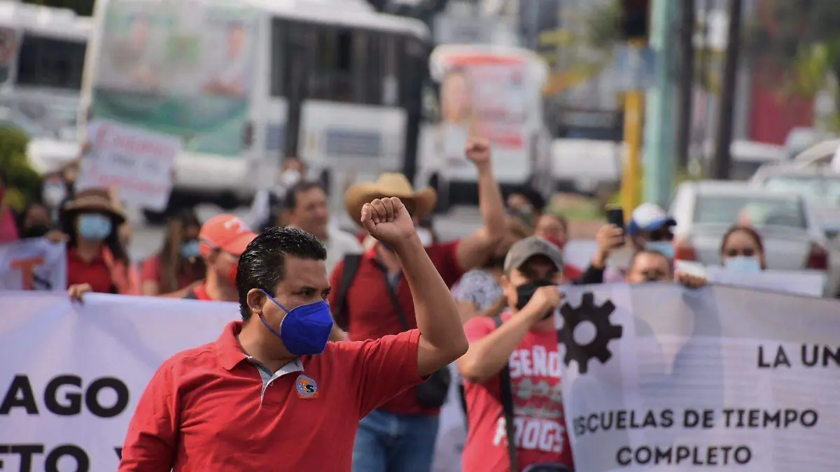 manifestación-maestros-tiempo-completo-5