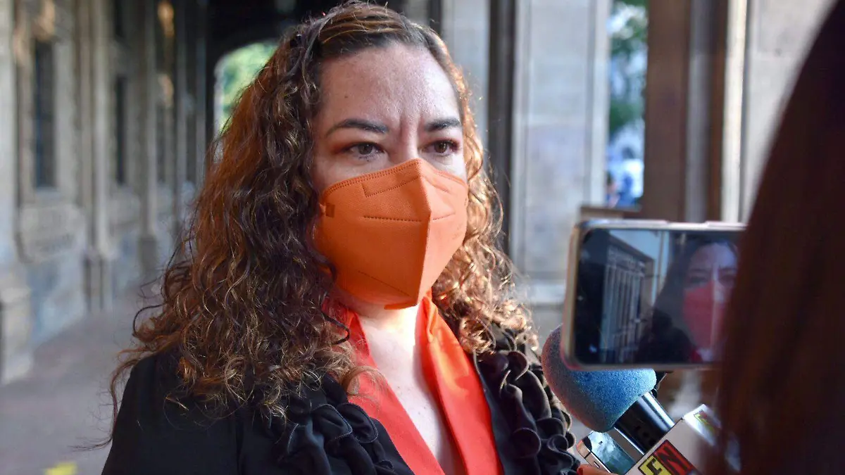 marlene-santibañez-froylan