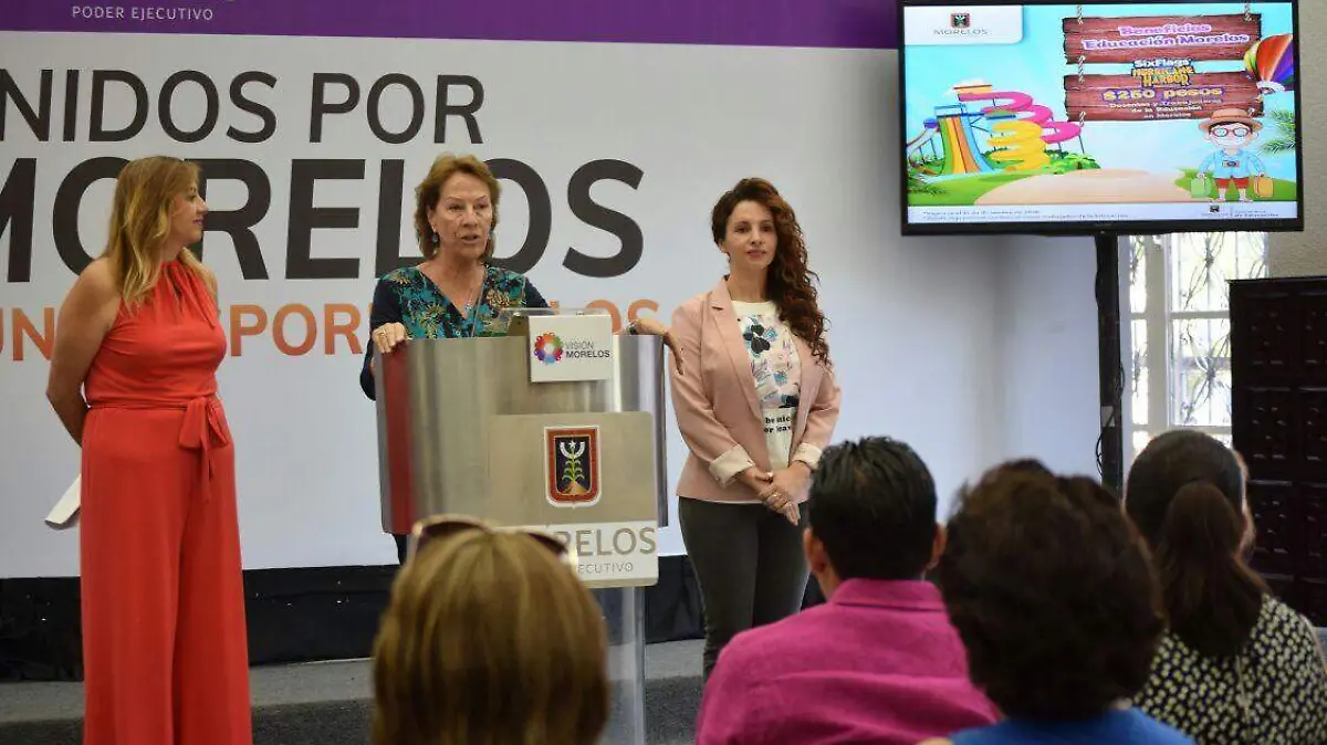 Rueda de prensa de Turismo y Educación. Descuentos para Six Flags