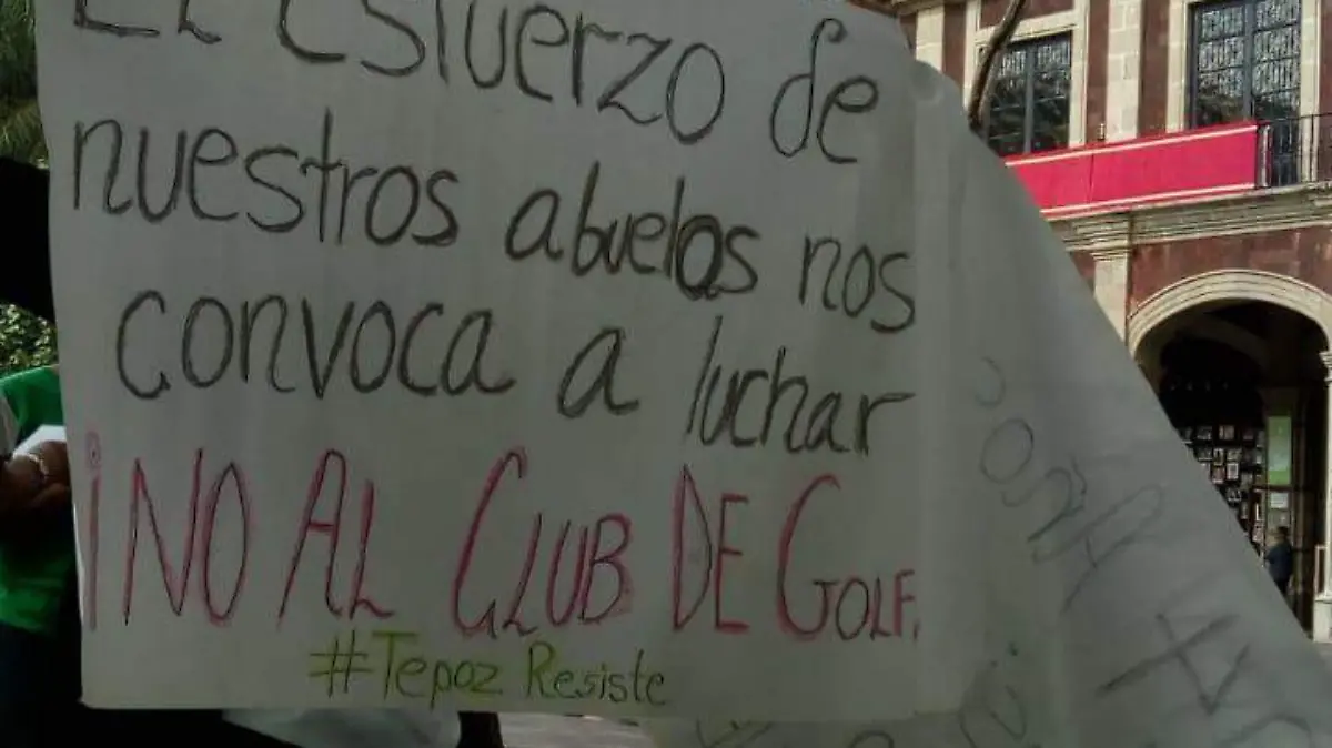 Rechazo al Club de Golf, manifestación en Plaza de Armas