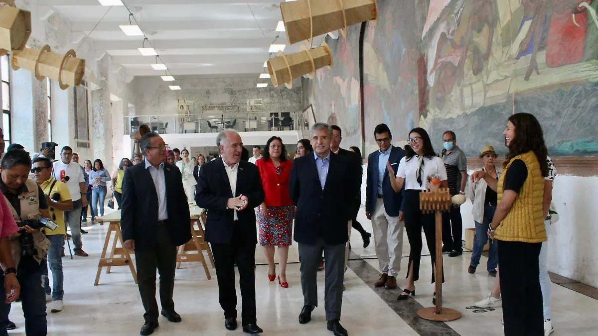 biblioteca-agustin-uaem-centro-miguel-salinas