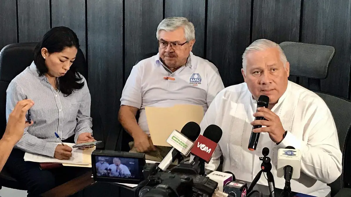 Mauricio Vega Chavaje (2)