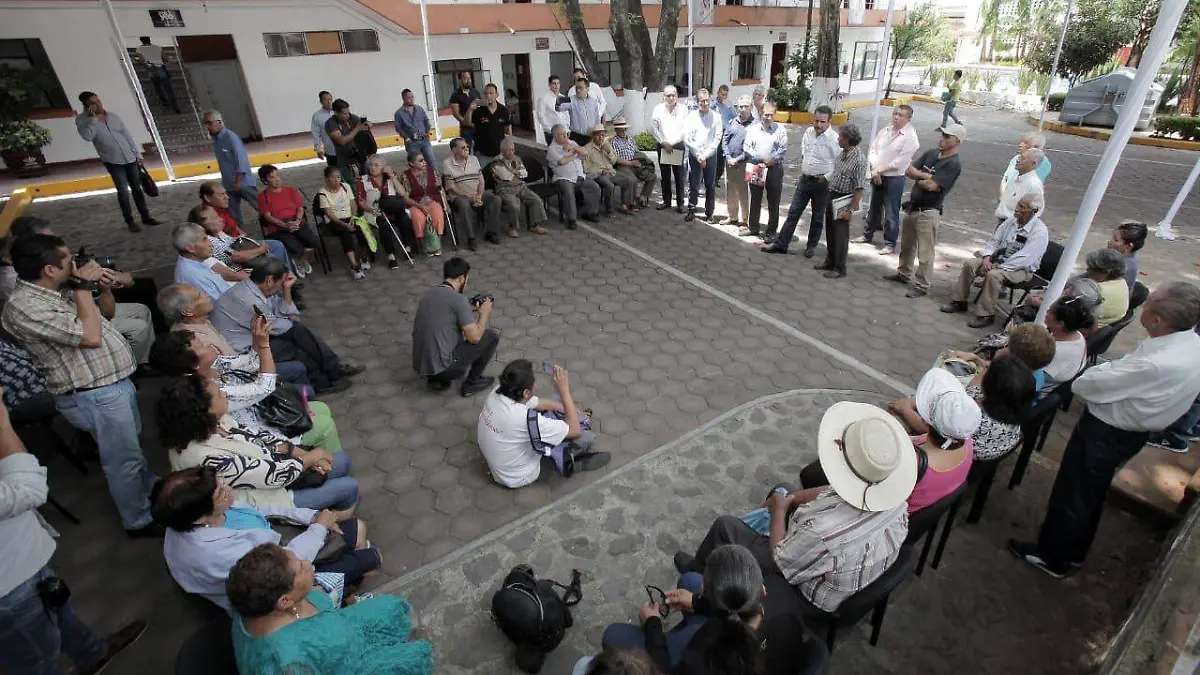 Alcalde de Cuernavaca con Asociación Gustavo Salgado (2)