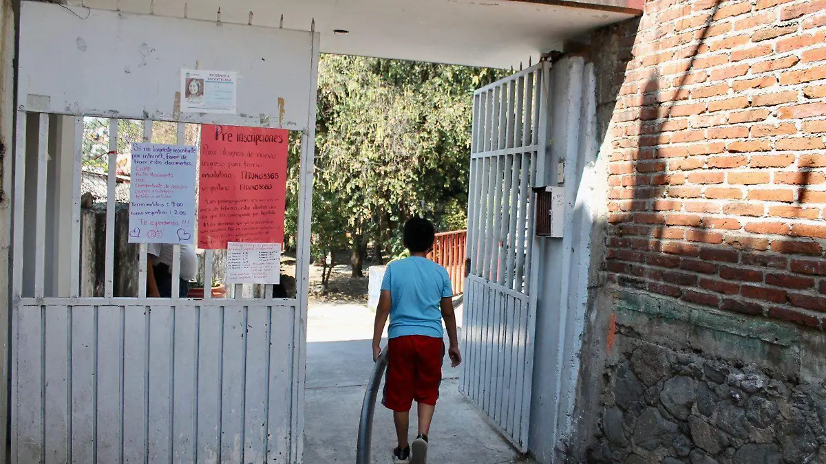 kinder-sin-agua-agustín