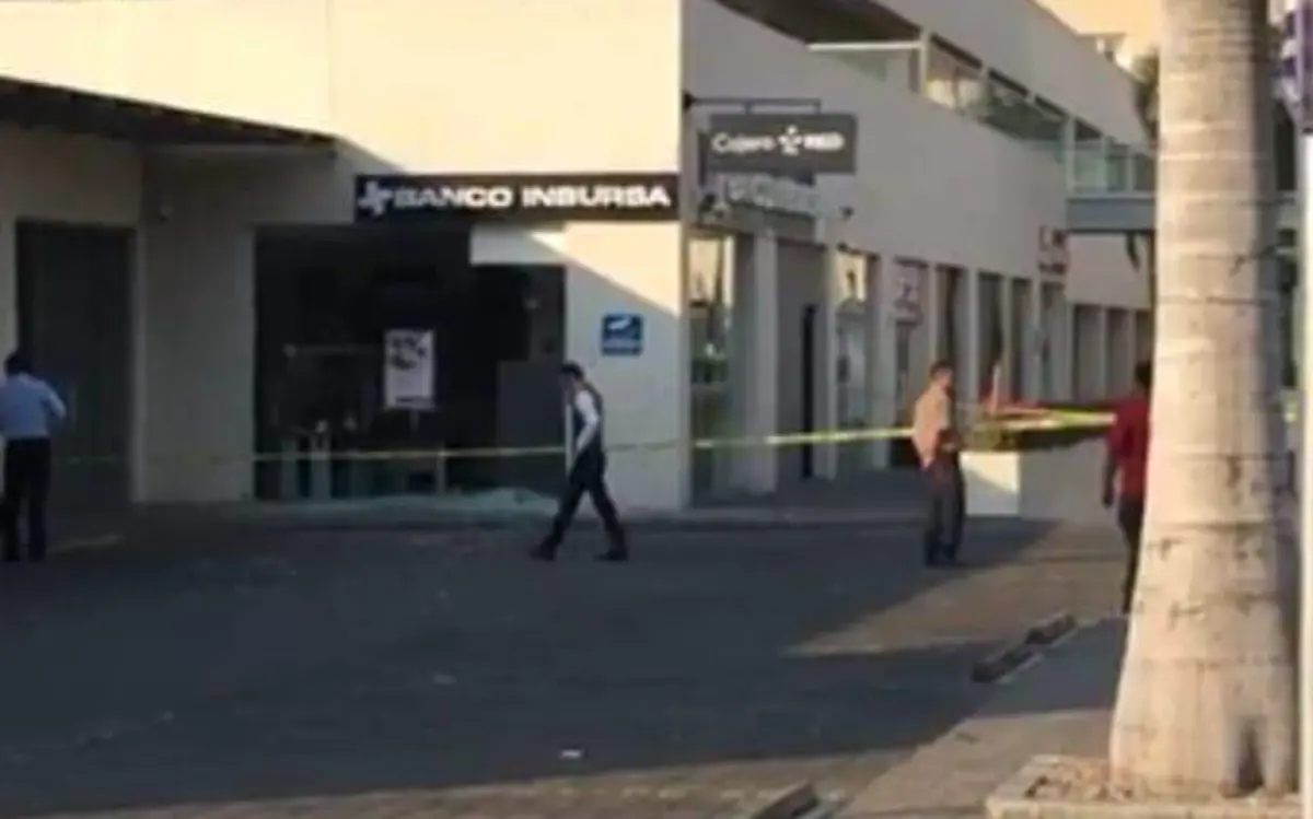 Cajero de Inbursa robado