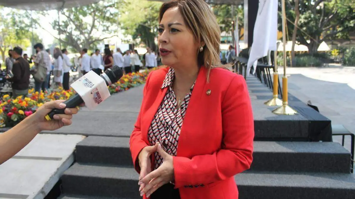 lucy-meza