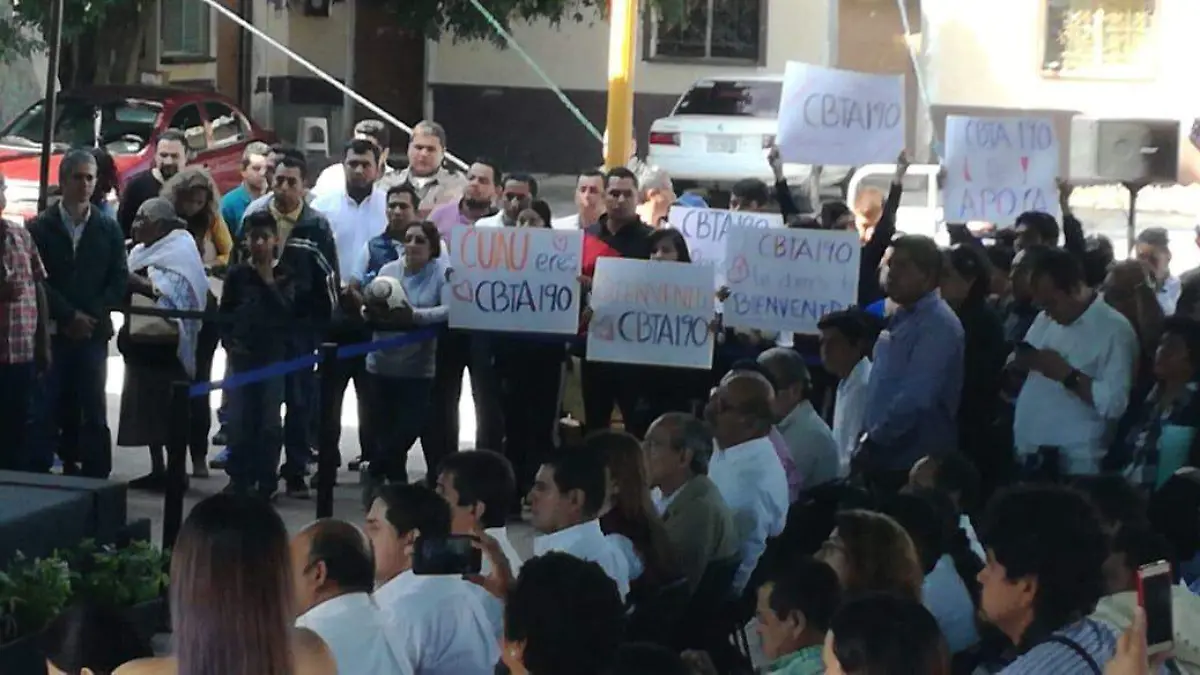 Gira de trabajo de Cuauhtémoc Blanco por Ocuituco Tetela del Volcán y Yecapixtla (3)