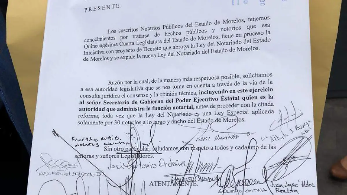 Notarios en el Congreso del Estado (2)