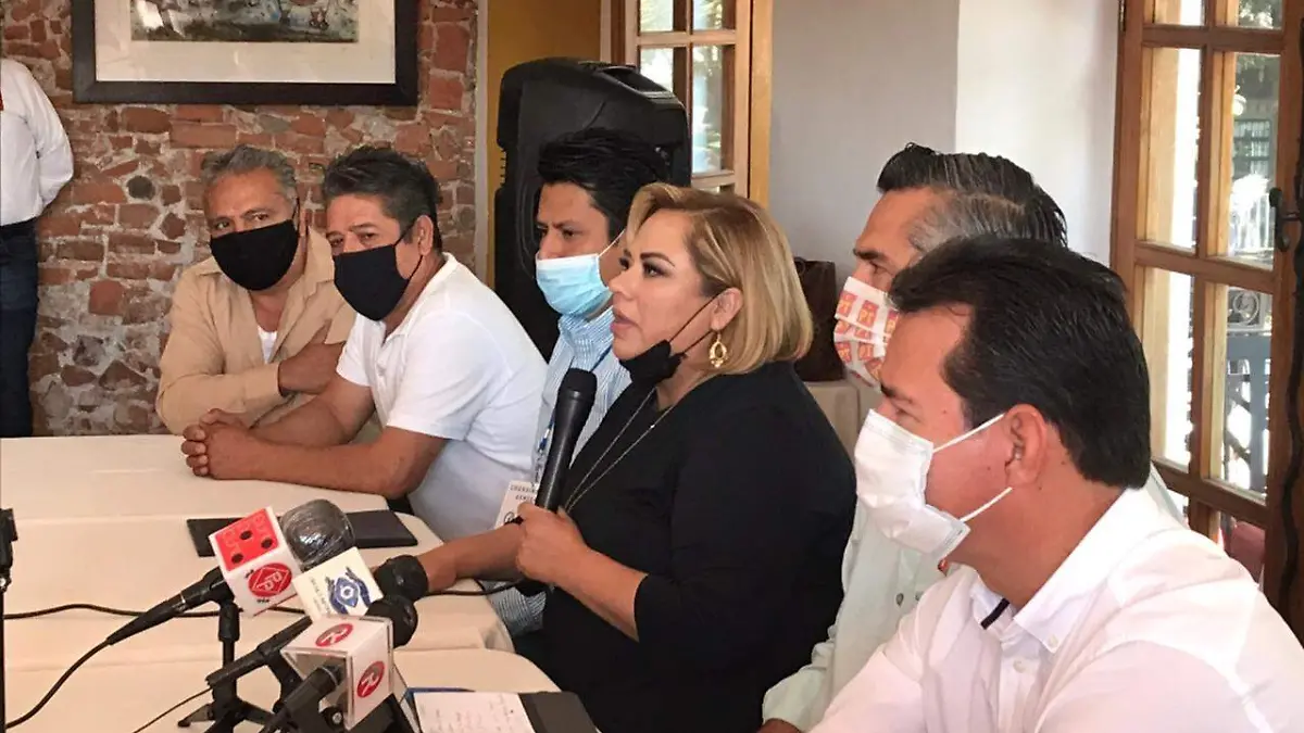 Tania Valentina ofrece rueda de prensa sobre impugnación por arcos desinfectantes