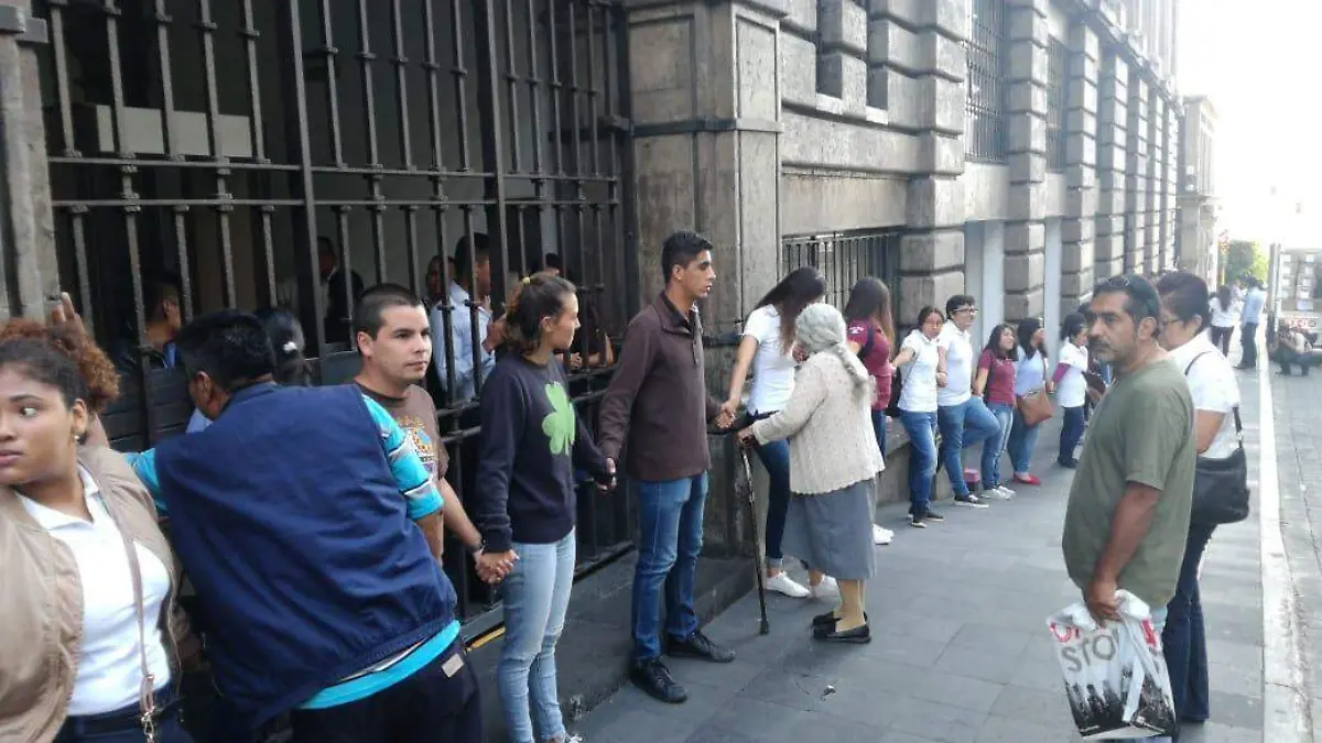 FEUM toma Palacio de Gobierno 4