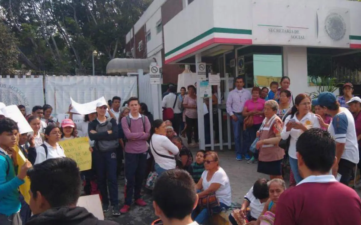 Antorchistas exigieron diálogo con el delegado Hugo Éric Flores_ sin embargo, no fueron atendidos- Cortesía