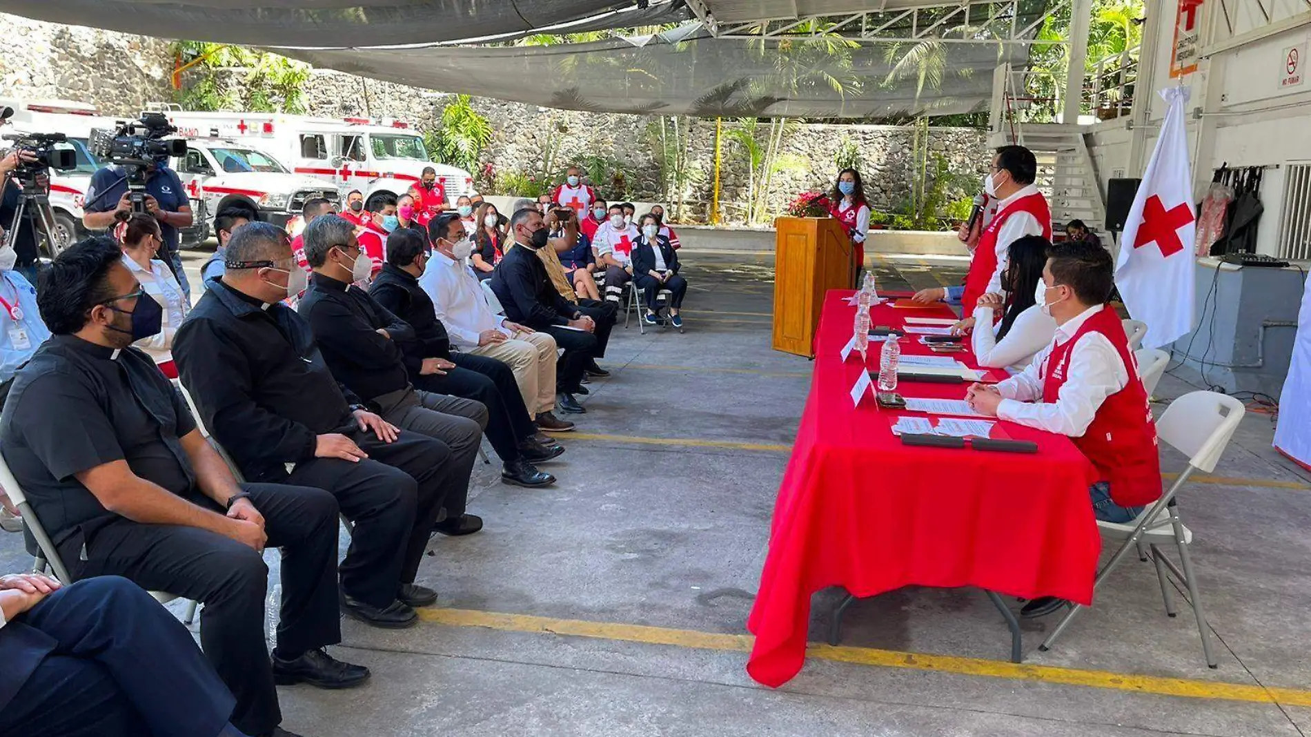 cruz-roja-morelos-padres