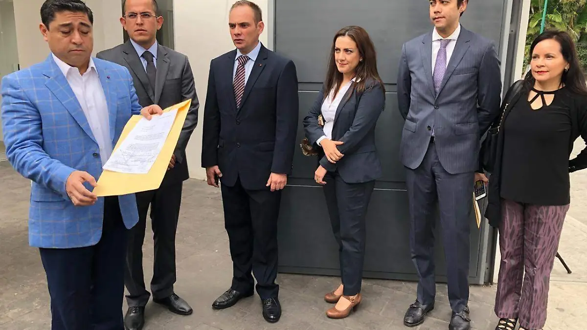 Notarios en el Congreso del Estado (1)