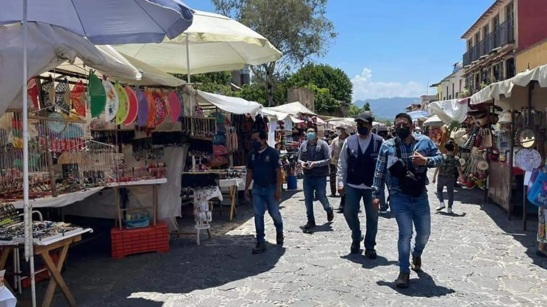 turistas-tepoztlan-