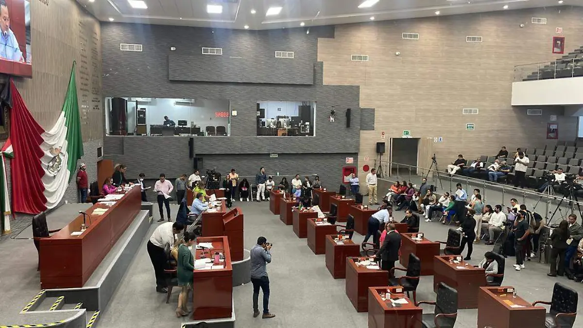 AGUS-F1E El encargado de la Secretaría de Hacienda, José Gerardo López Huérfano, indicó que congelarán las solicitudes de ampliación presupuestal al Congreso (3)