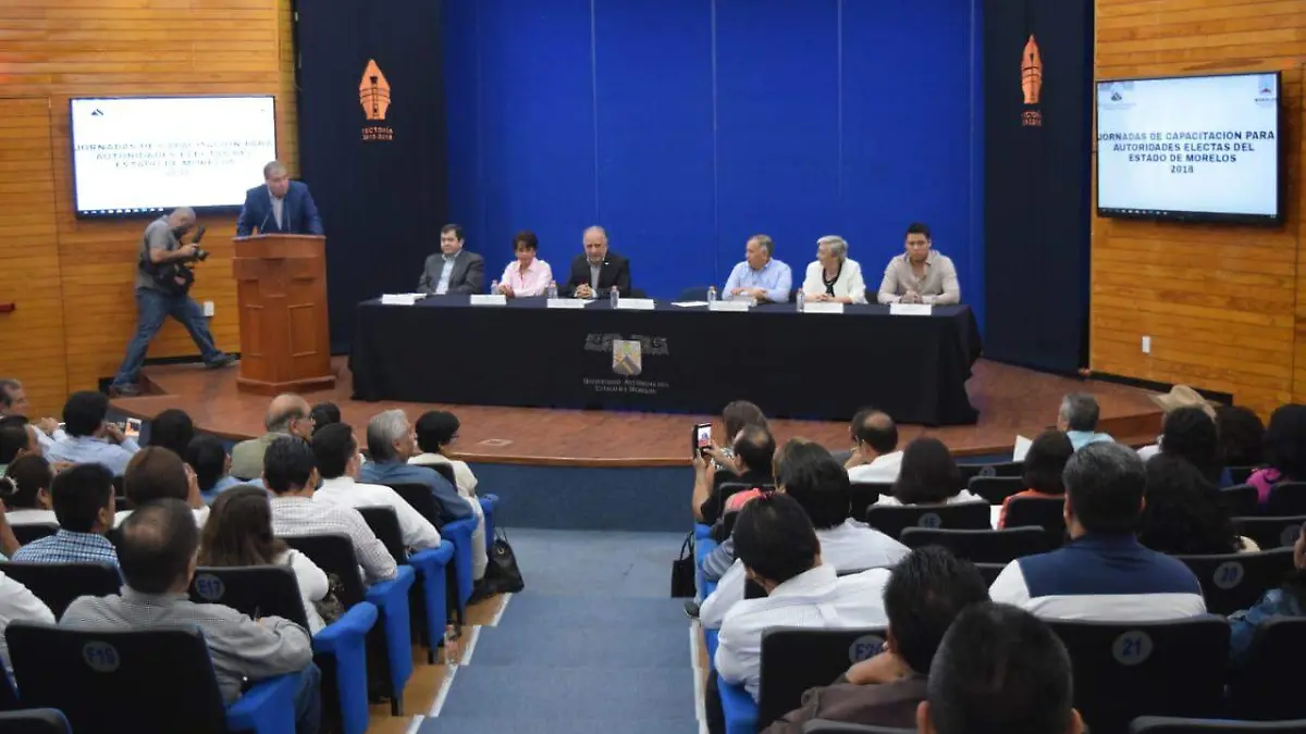 UAEM Capacitación a autoridades electas