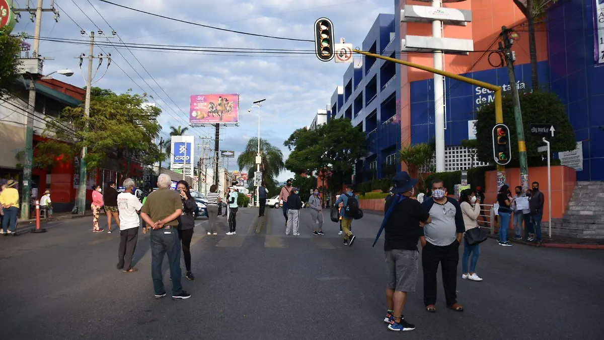 bloqueo-falta-de-agua-teopanzolco-cuernavaca10