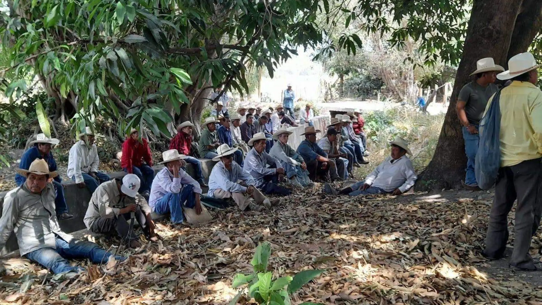 pescadores-laguna-coatetelco-morelos-foto-cortesia-abel-galicia-santana