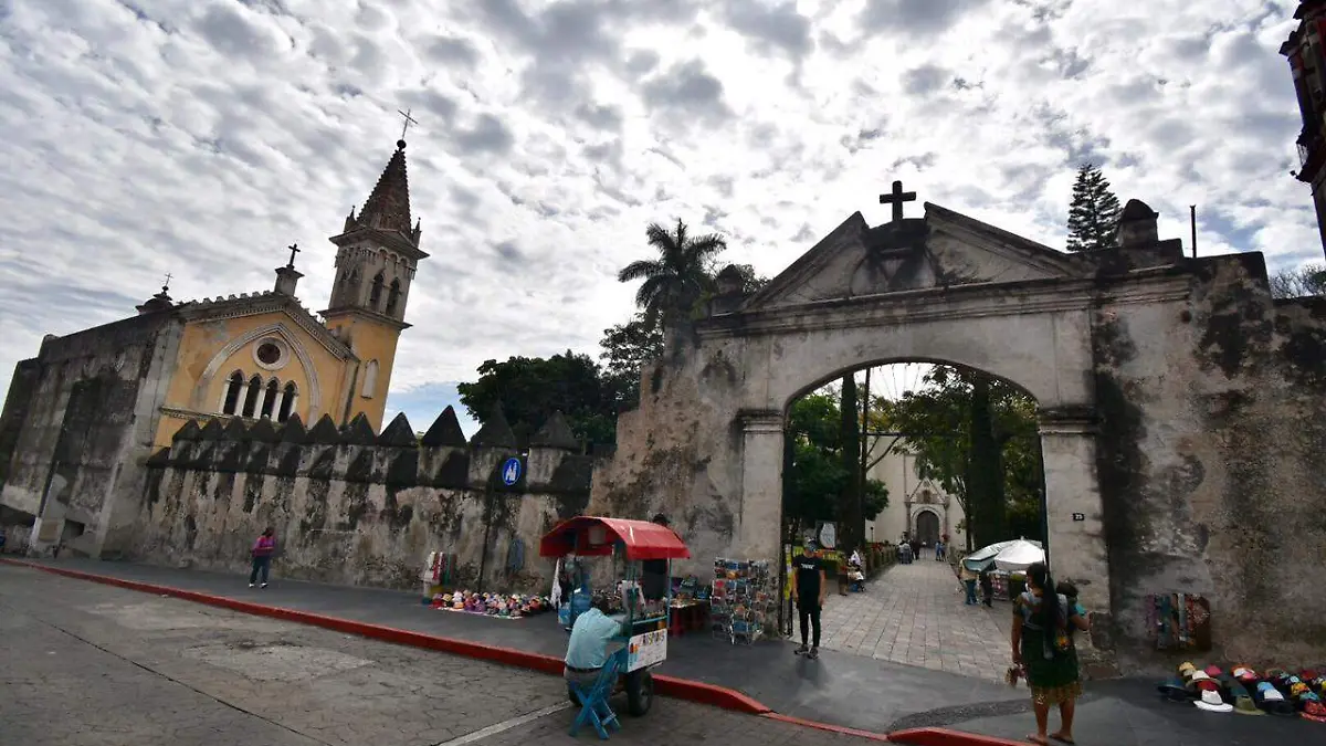 Iglesia F