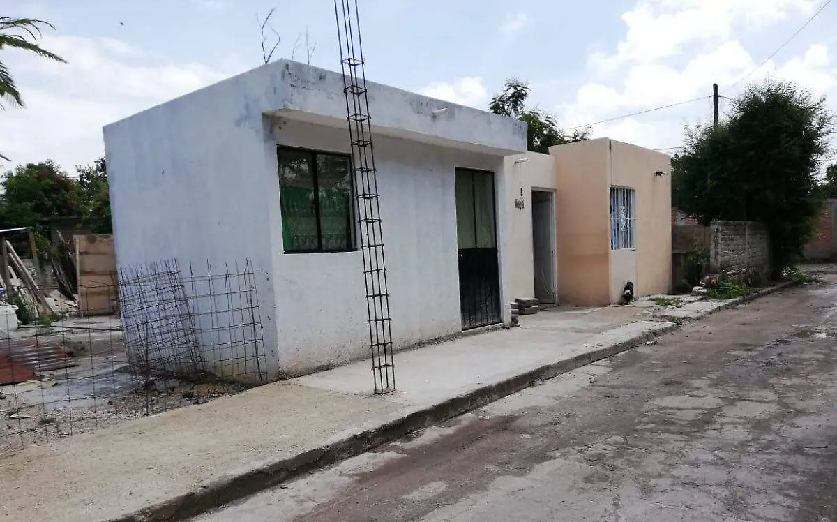 Hoy, el pueblo tiene escuela nueva con computadoras y la plaza ha sido renovadaEMMANUEL RUIZ