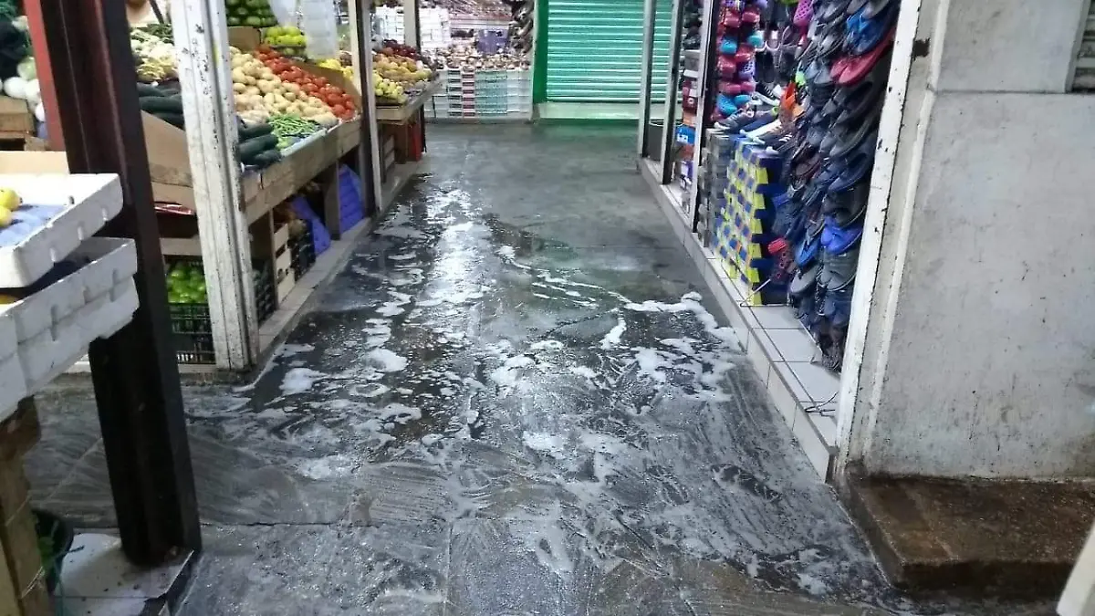 Limpieza mercado de Yautepec
