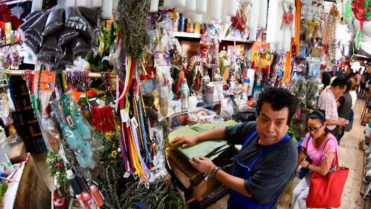 Hasta 50 pesos llegan a gastar en yerbas para proteger al sistema inmune.