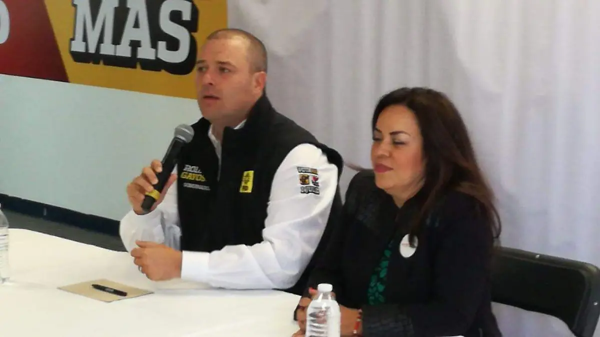 Rodrigo Gayosso y Nadia Luz Lara