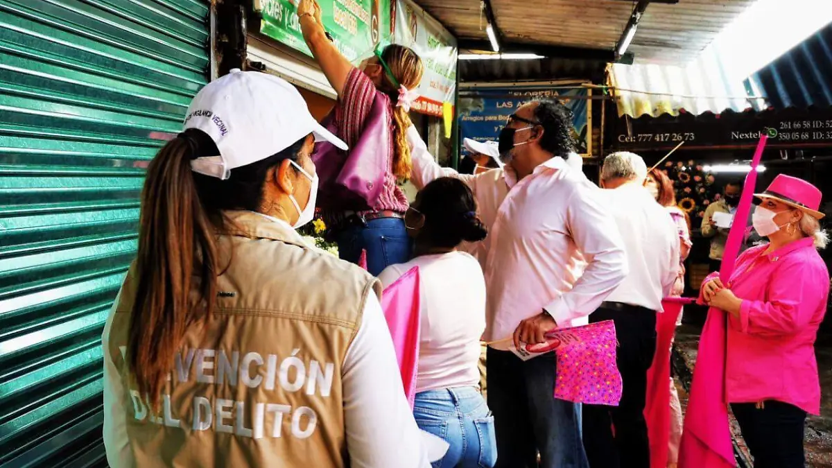 Sin Sana Distancia