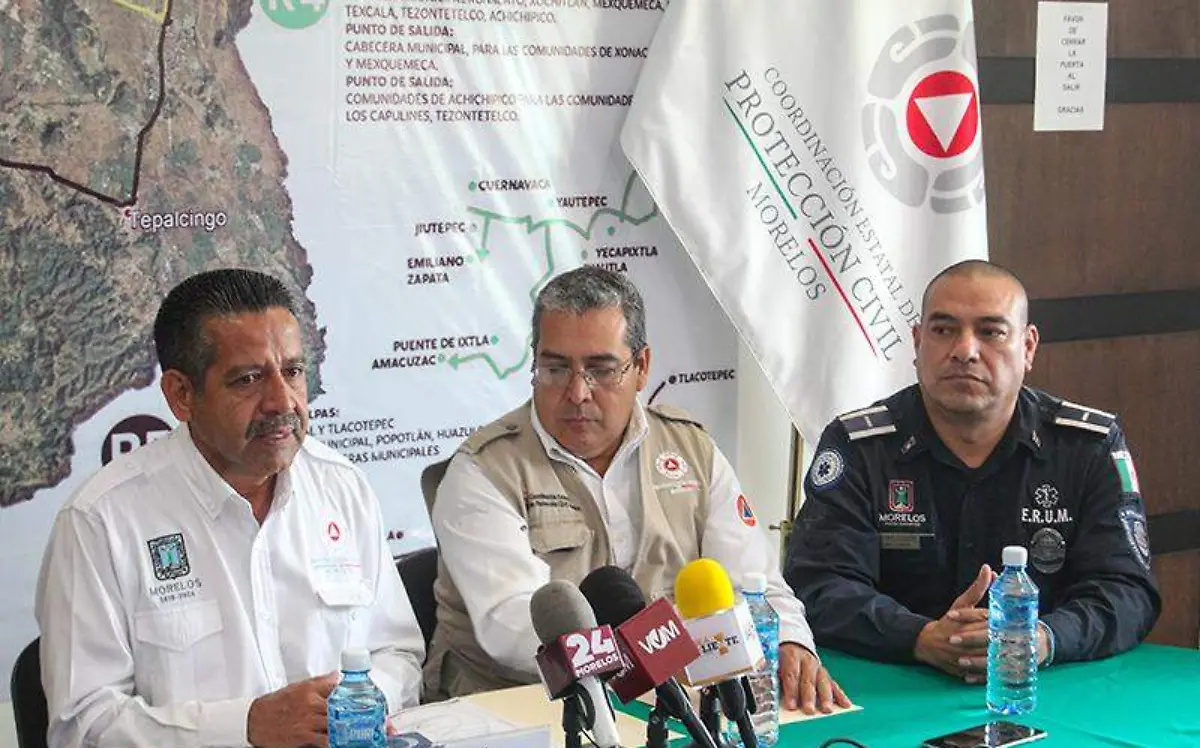 Enrique Clemet reiteró el llamado a los padres de familia a no poner en riesgo a sus hijosCORTESÍA