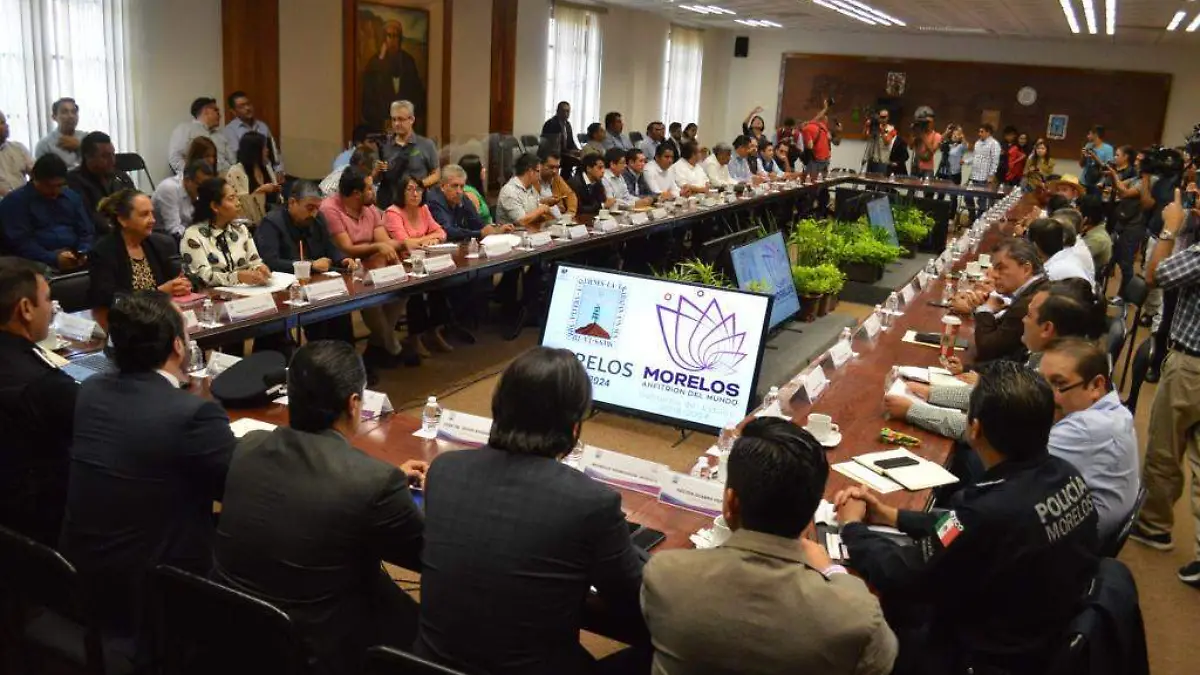 Reunión con alcaldes de Morelos