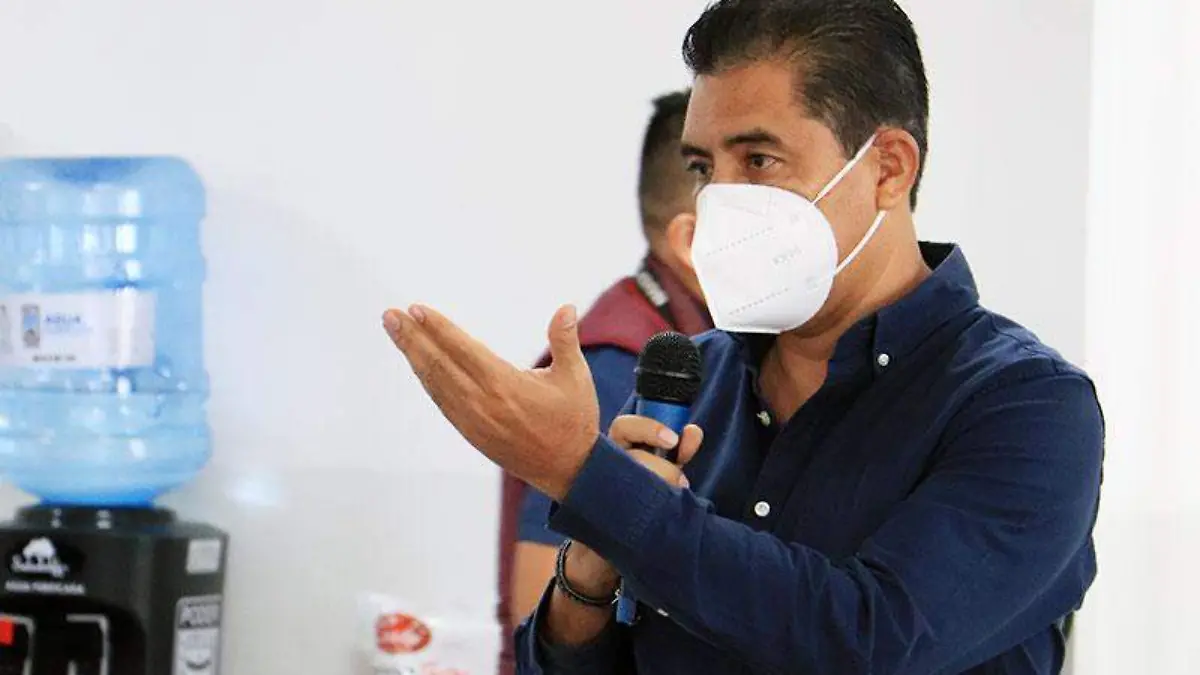 carlos-franco-alcalde-electo-tlaquiltenando