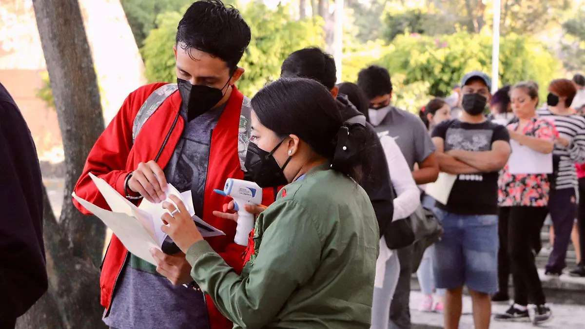 vacunacion-uaem-froylan