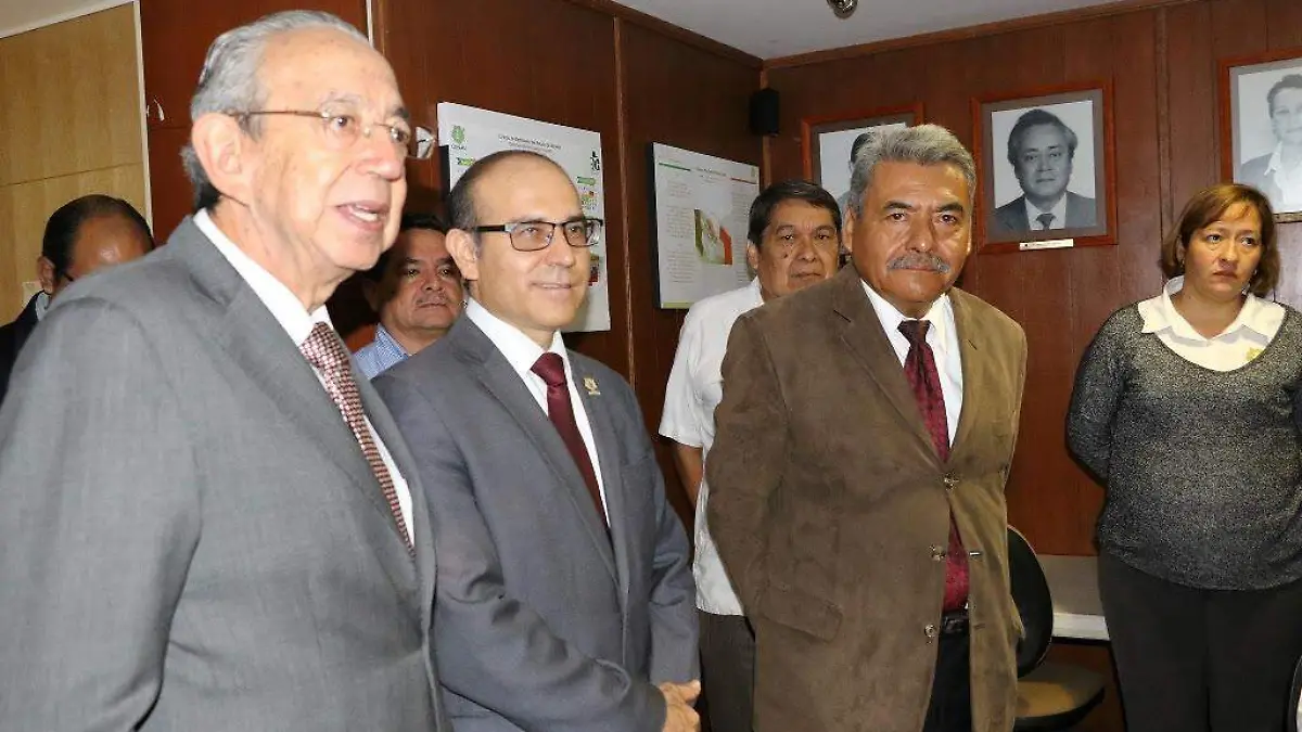 Víctor Nájera Medina como director general del Colegio de Bachilleres del Estado de Morelos (Cobaem
