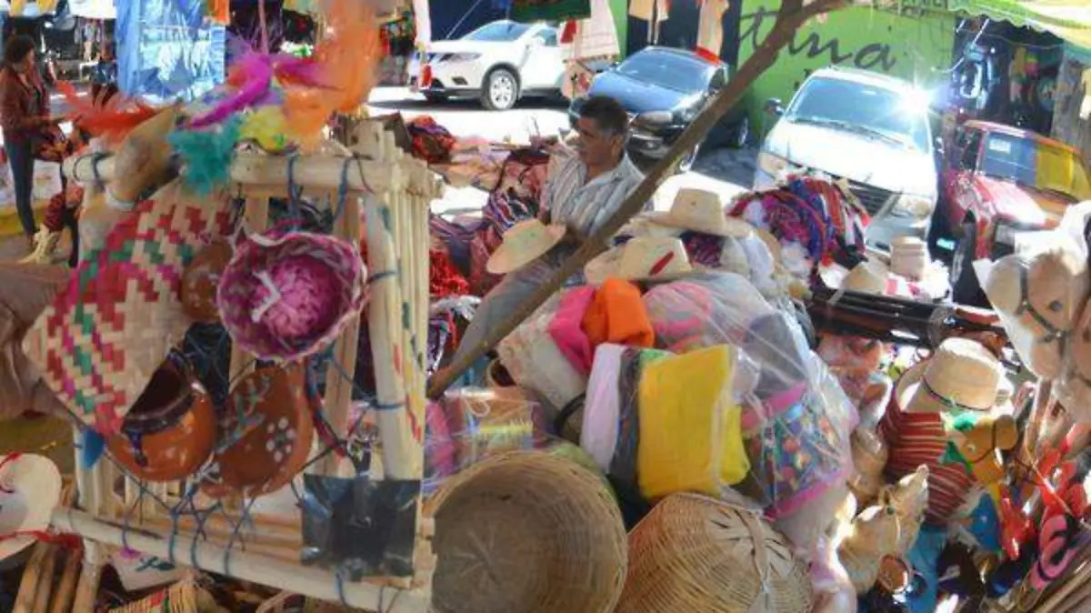 Venta de trajes de inditos 12 de diciembre Virgen de Guadalupe