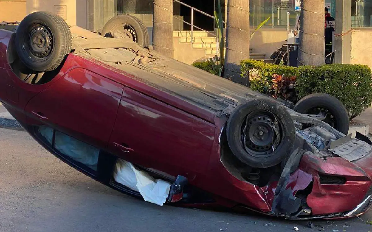 volcaduras-cuernavaca-dos-omana