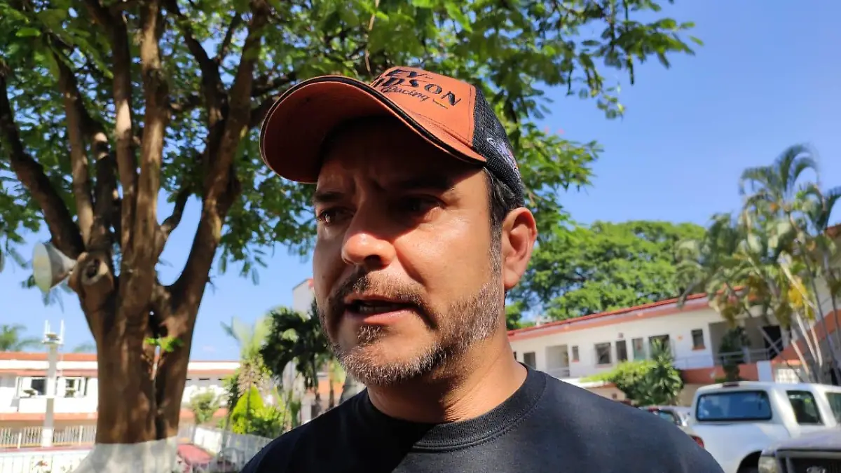 Antonio Villalobos (2)