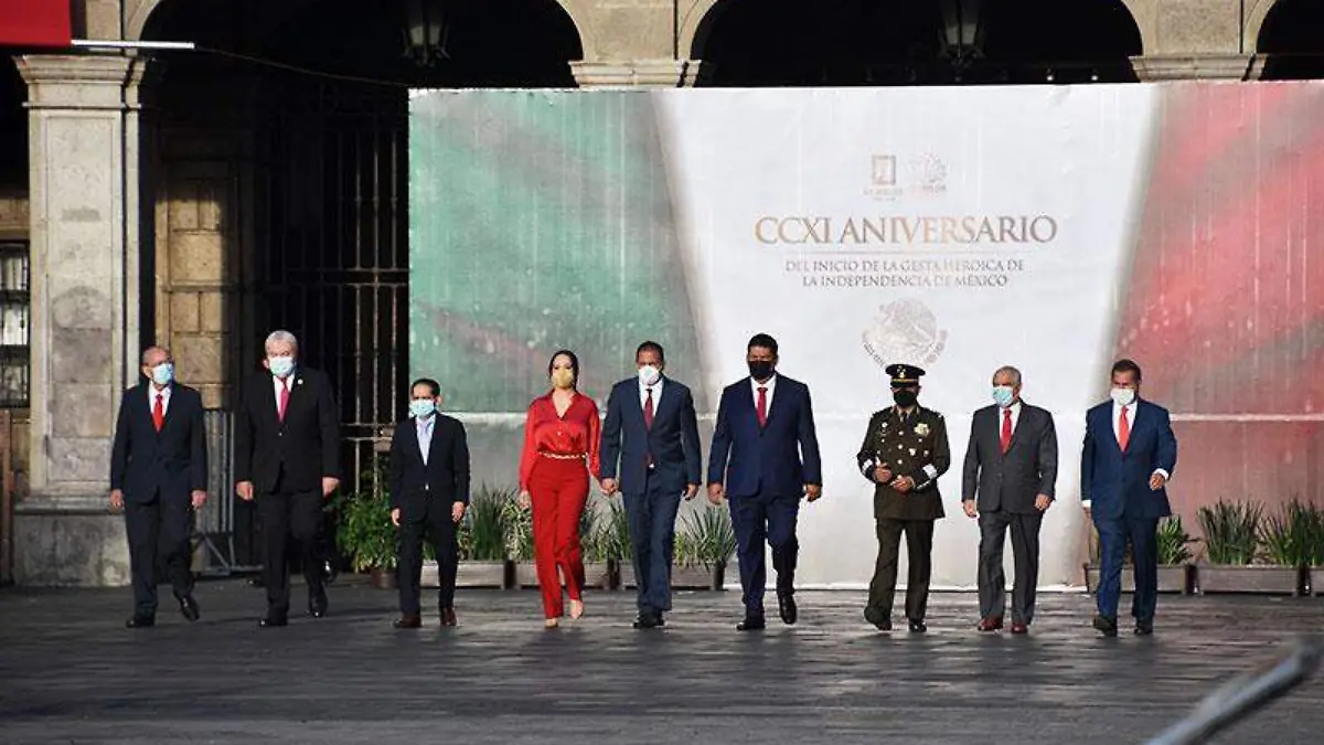 ceremonia-16-septiembre-plaza-armas-cuernavaca