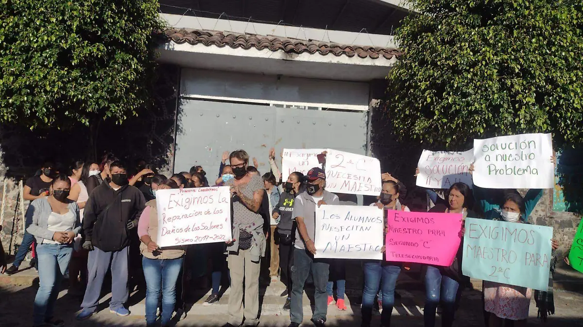 daños-escuela-manifestacion-katy