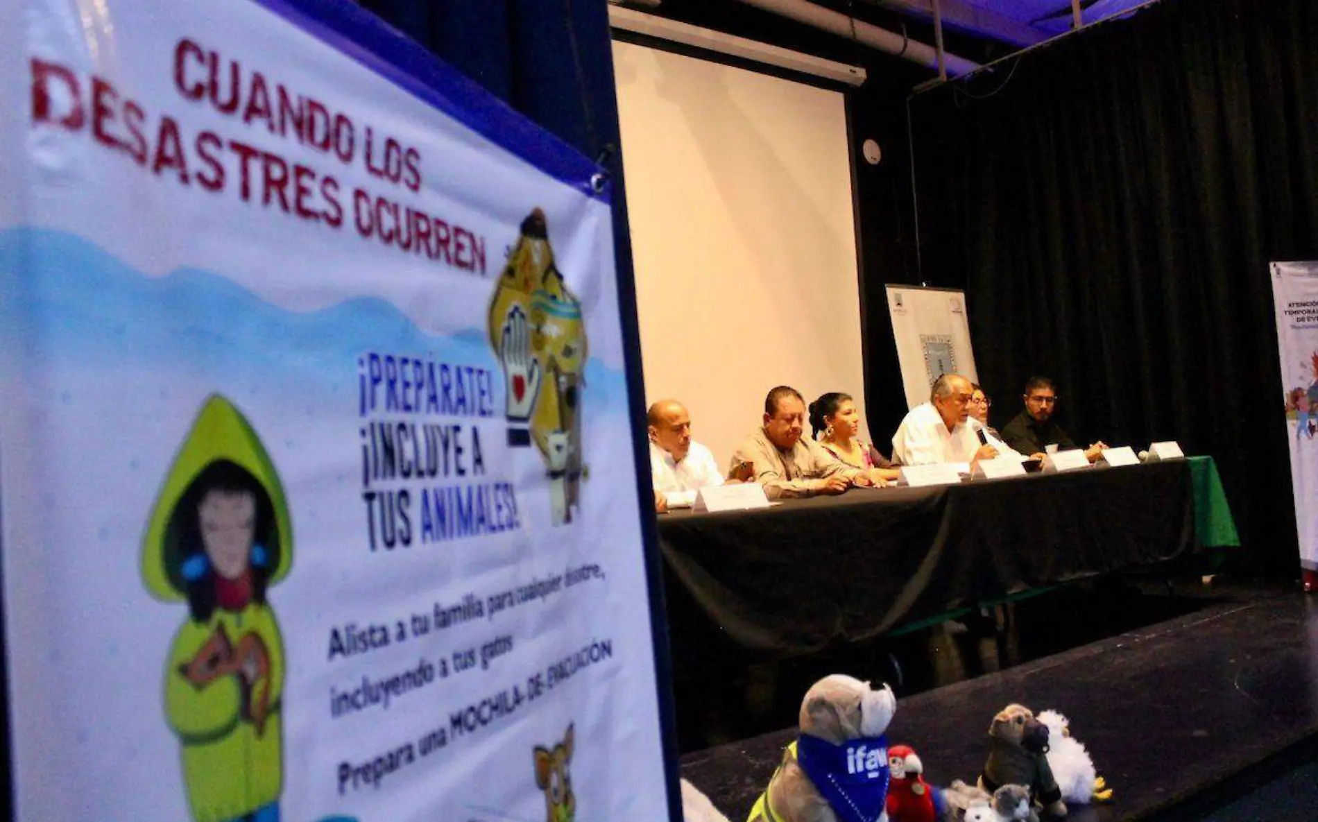 foro-atencion-albergue-animales-foto-agus-espinoza