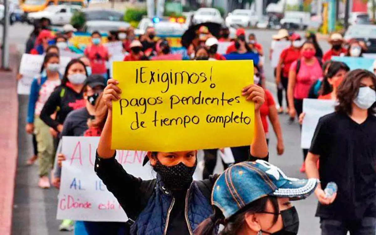 protesta-maestros-pagos-atrasados