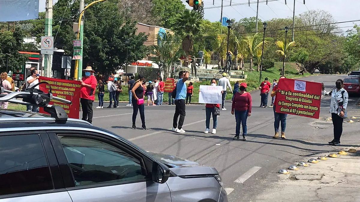 bloqueo-de-maestros-teopanzolco-2