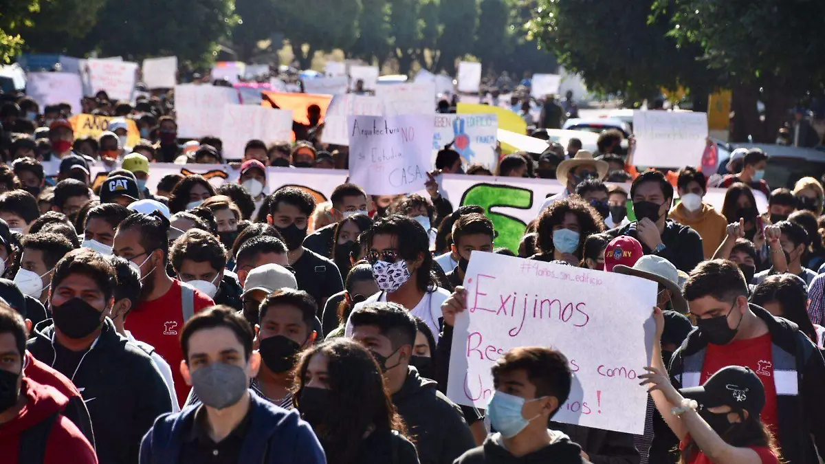 feum-marcha-uaem-froylan-cuatro