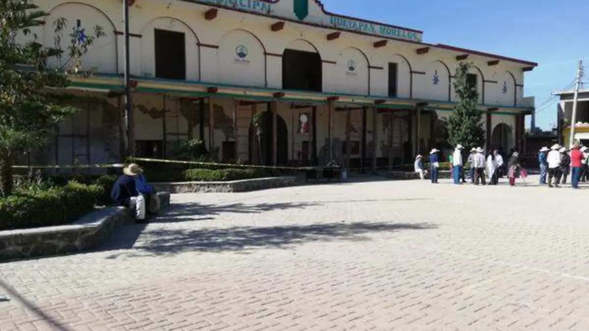 Los habitantes se las han ingeniado para conseguir agua de los manantiales del municipioCortesía