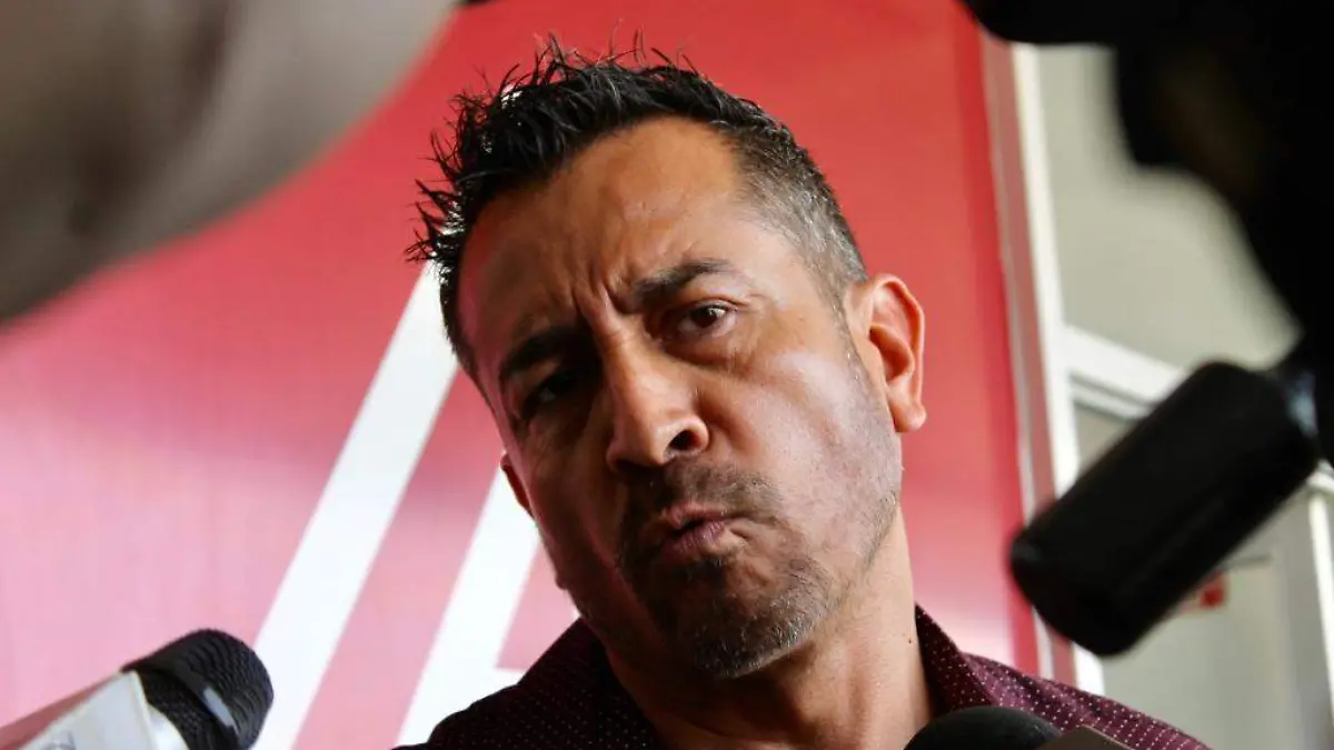 arturo-perez-flores