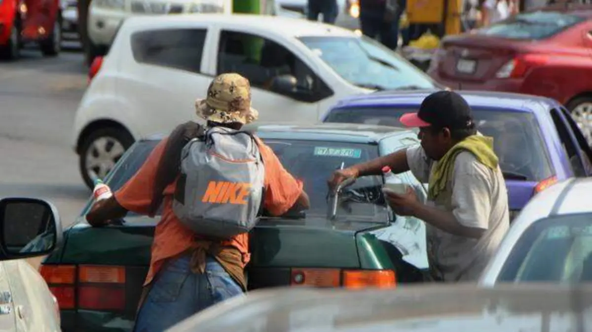 El empleo informal incrementa en el estado, debido a la falta de espacios laborales Froylán Trujillo