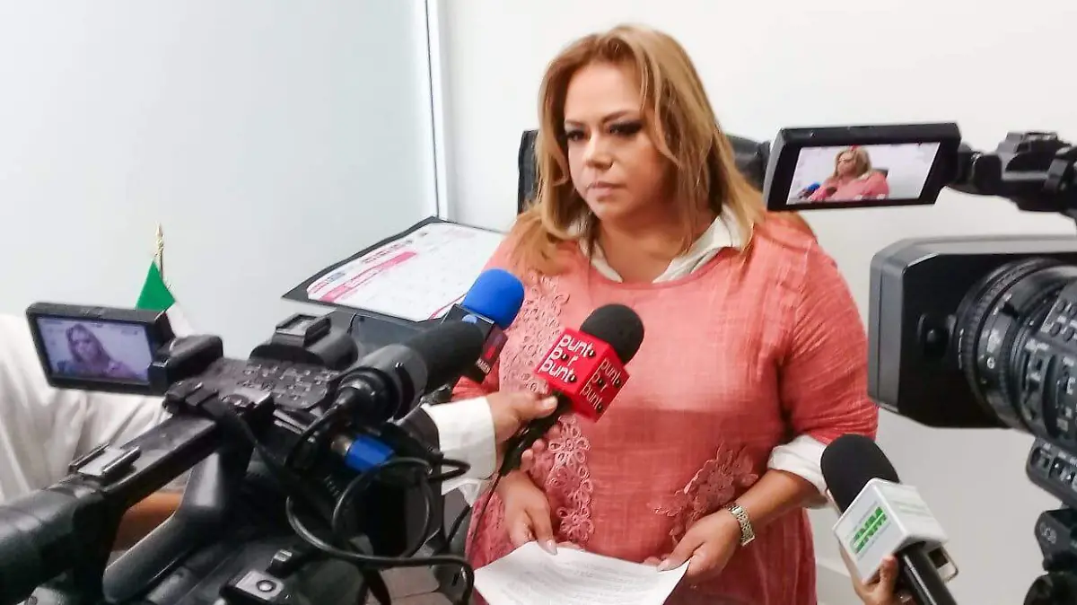 Tania Valentina (11)