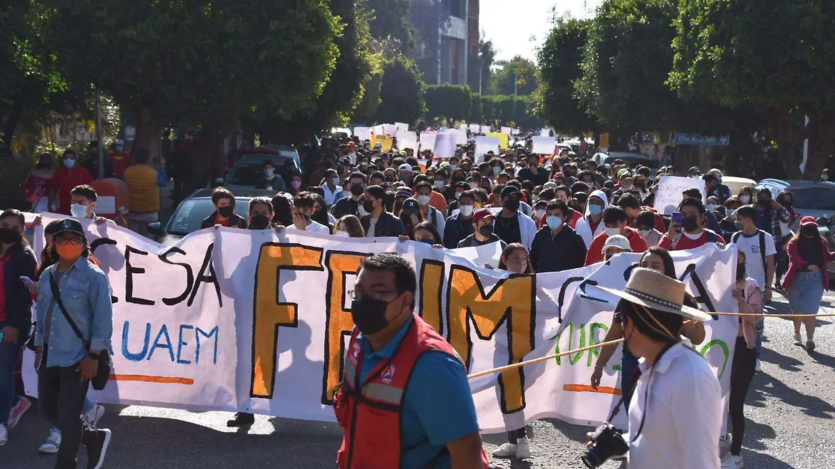 feum-marcha-uaem-froylan-dos