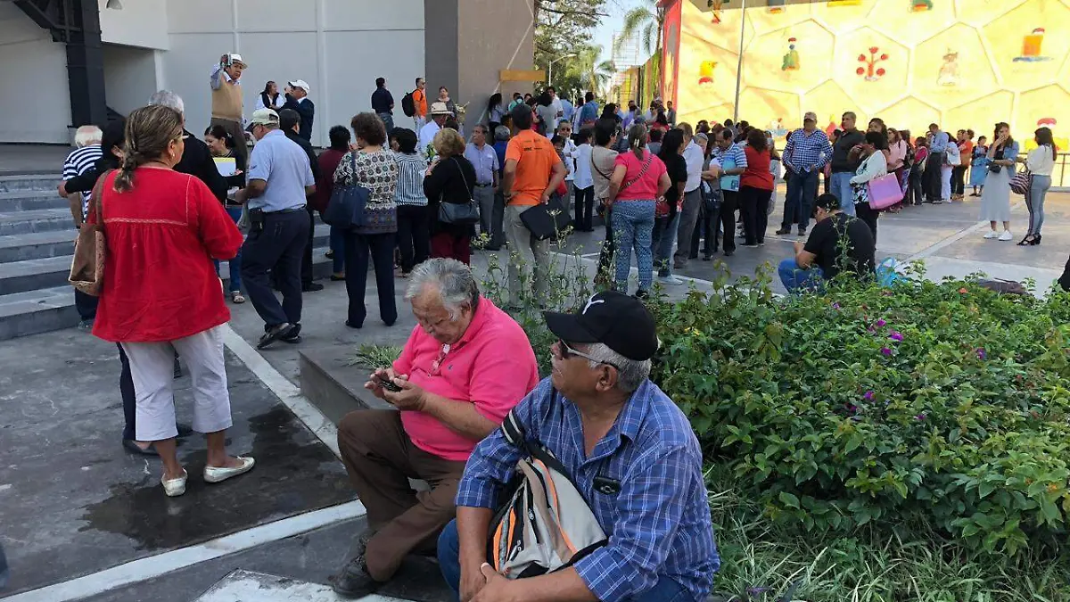 Jubilados denuncian a dirigente y diputada de NA