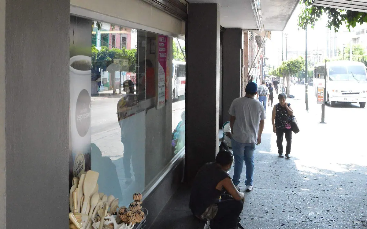 Las tiendas de abarrotes están cansadas del trato preferencial del Ayuntamiento hacia cadenas comerciales como Oxxo, 7Eleven, Go Mark y otrosHaidee Galicia