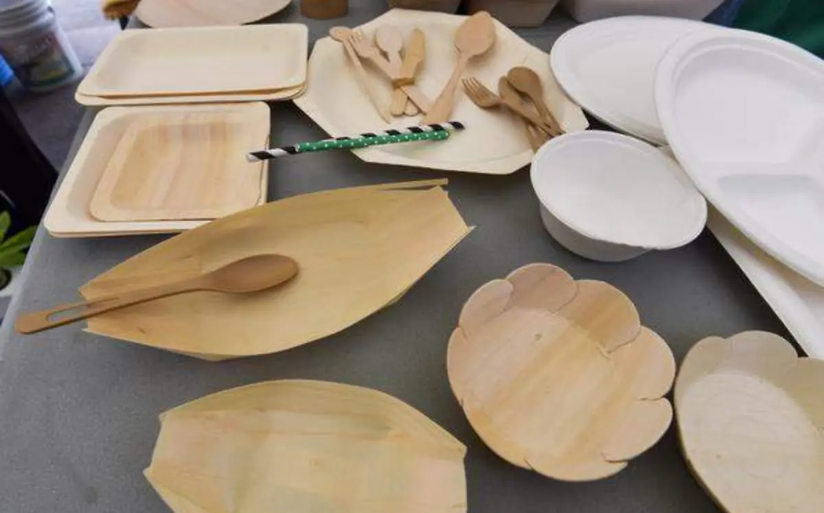 Opciones como desechables biodegradables representarían un costo extra para los comensales/ Cuartoscuro